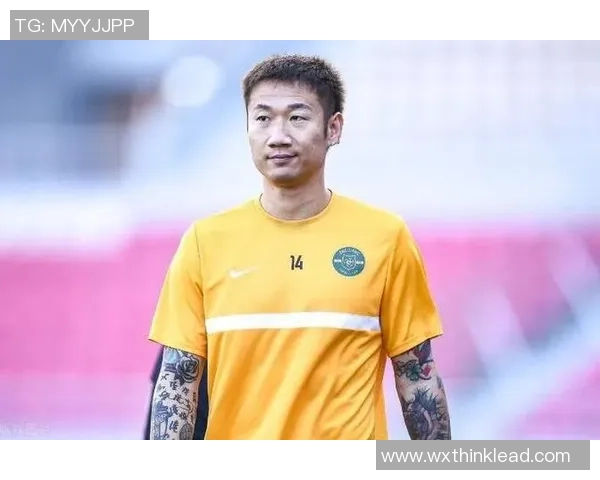 从肥仔到球场巨星：那些突破自我成为足球传奇的胖球员们